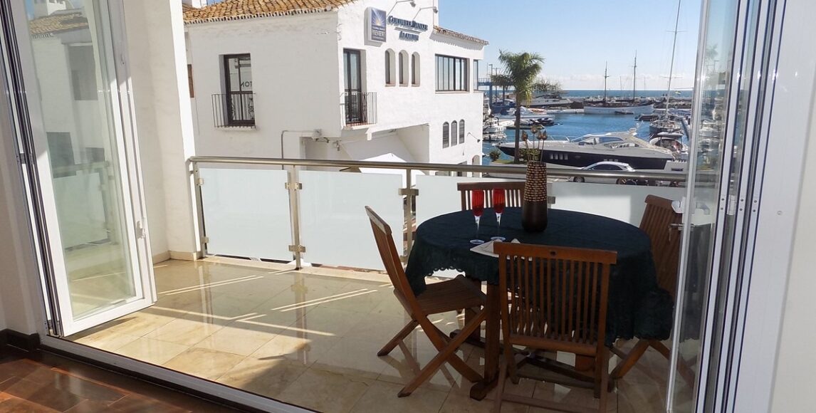 Luxusní apartmán přímo u ikonického přístavu Puerto Banús