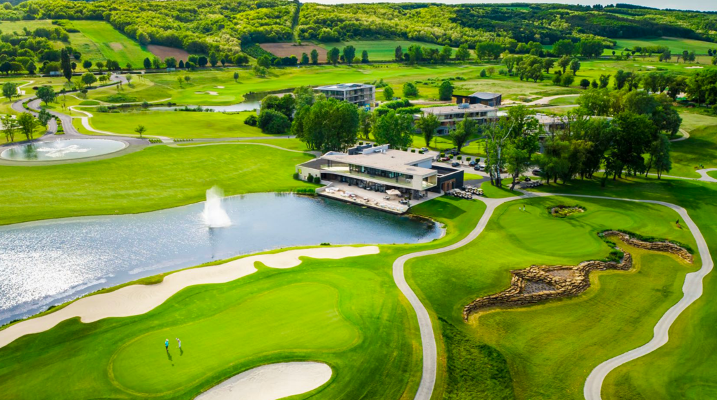 Prestižní apartmány přímo v golfovém resortu