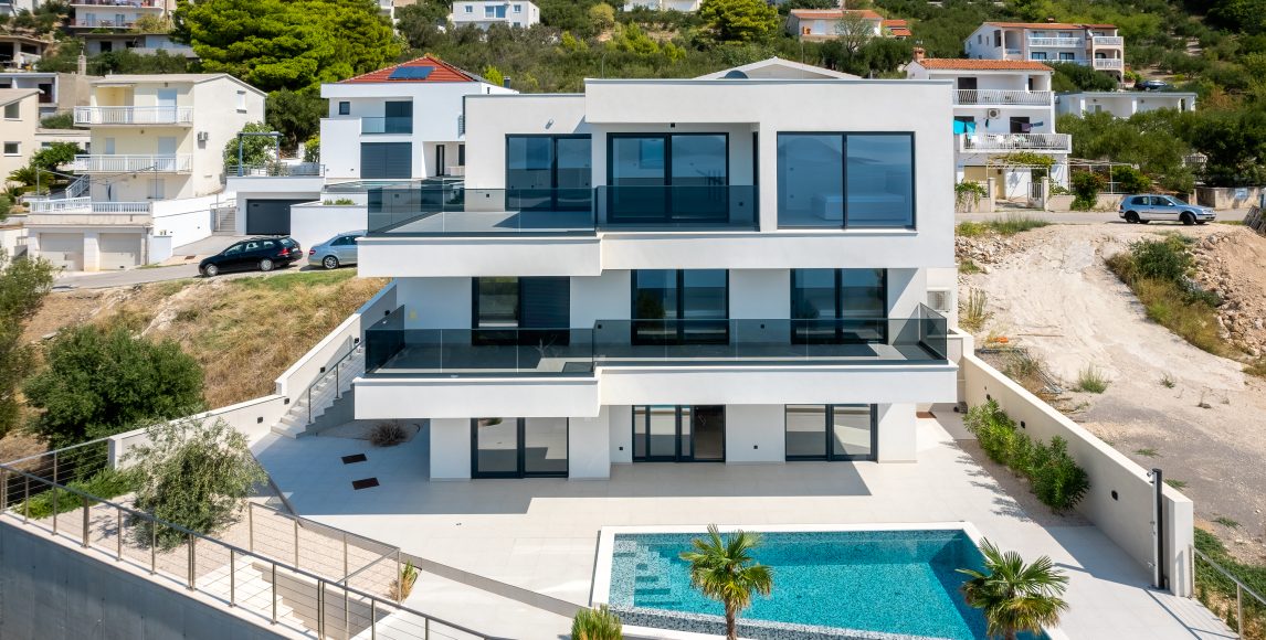 Elegantní vila s výhledem na moře
