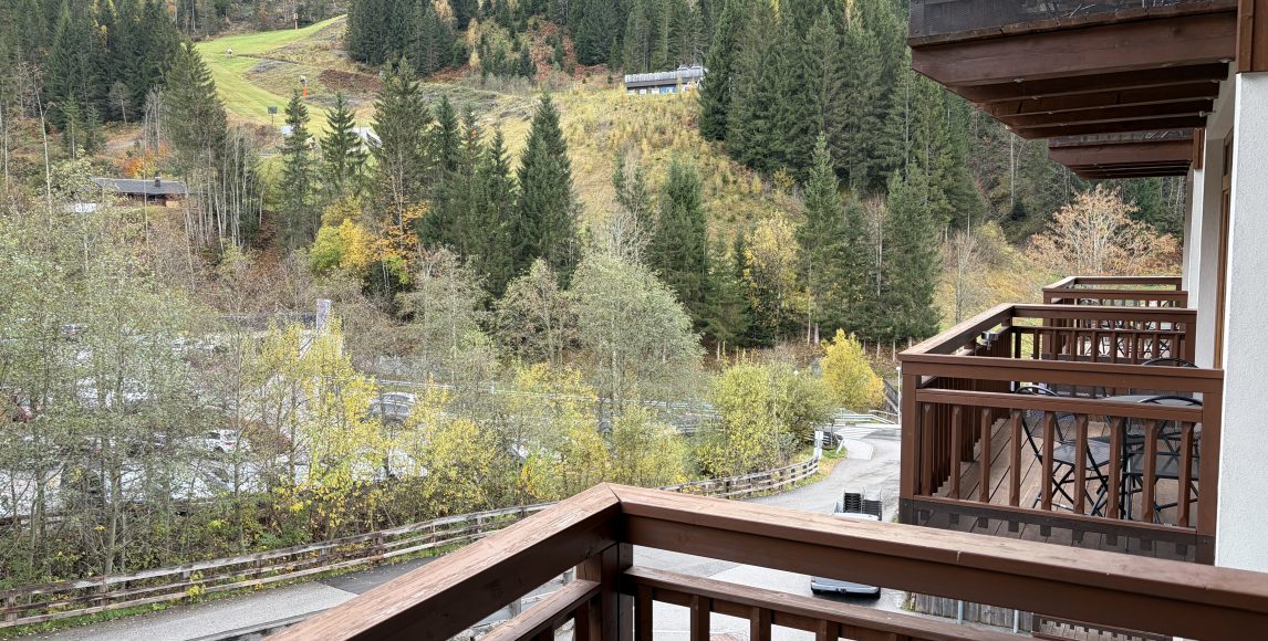 Prostorný apartmán s terasou jen 50 metrů od sjezdovky