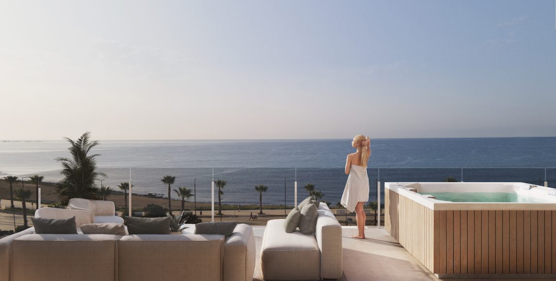 Moderní apartmány v 1. linii u pláže s infinity bazénem