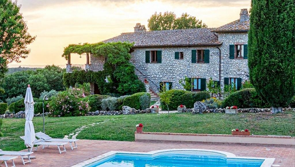 Exkluzivní příležitost: Elegantní rezidence obklopená 30 hektary zeleně