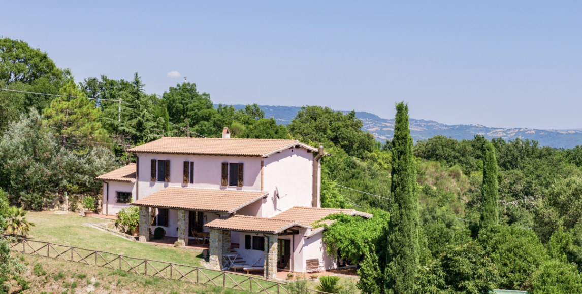 Soukromá toskánská vila s dechberoucími výhledy a velkorysými pozemky