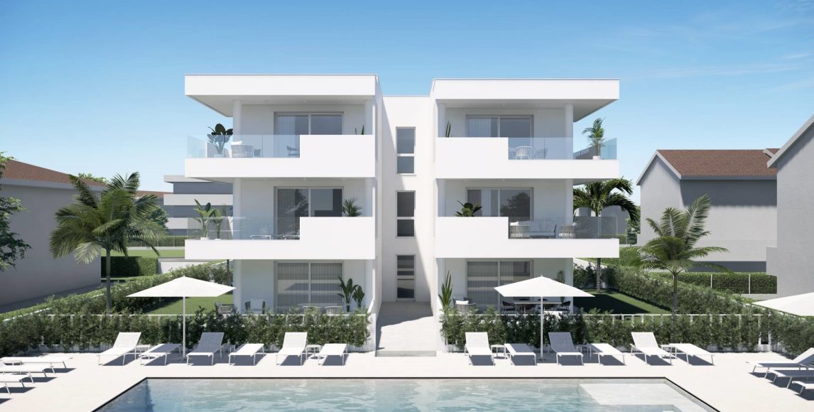 Moderní rezidence s bazénem pár kroků od pláže