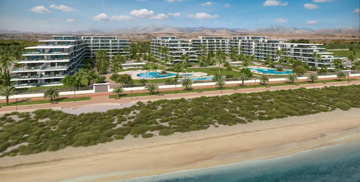 Apartmány s výhledem na moře v Almerimaru: jižní orientace, golf a marina v dosahu